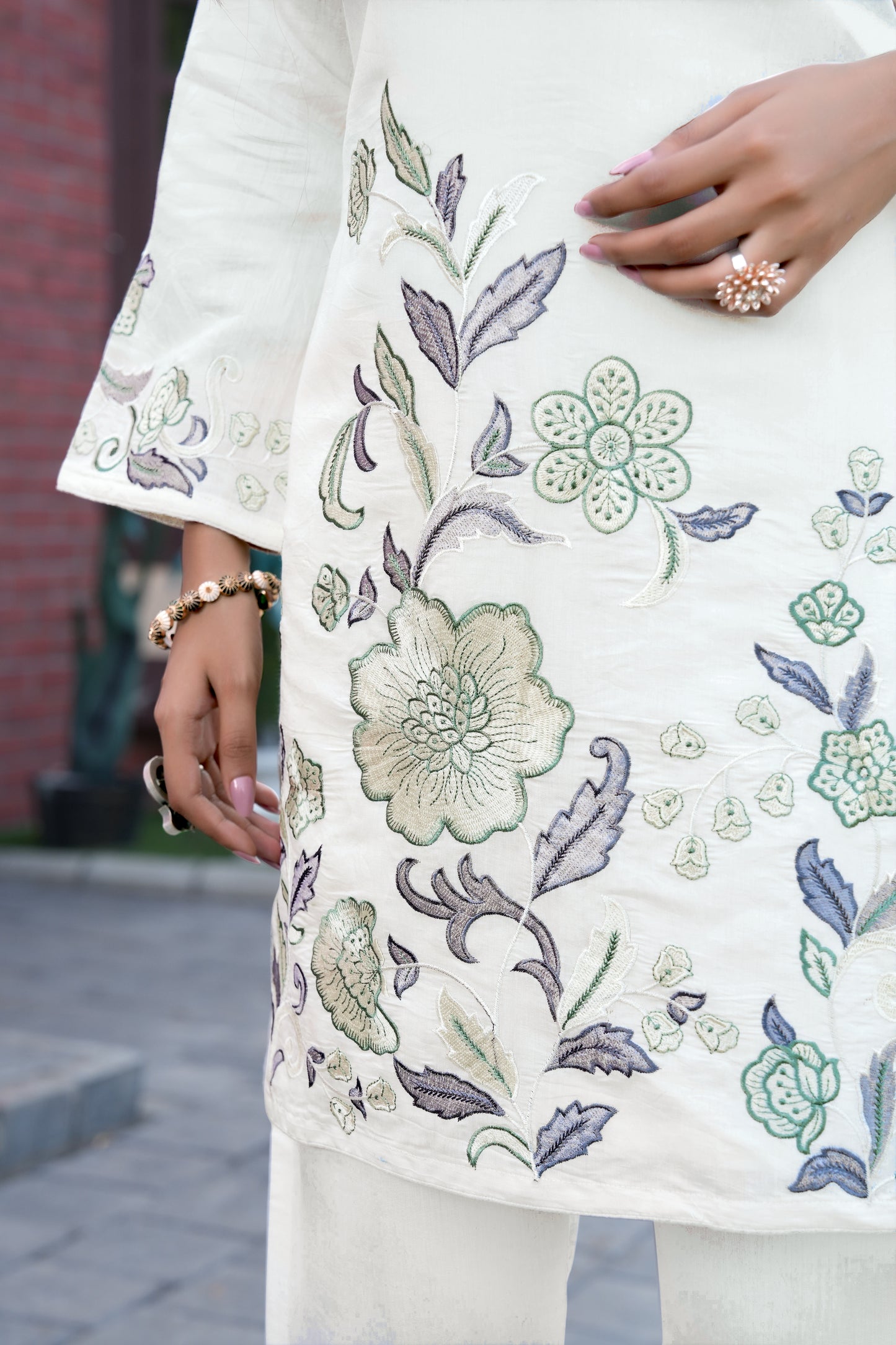 Viyanta Snow Blossom Co-Ord Set