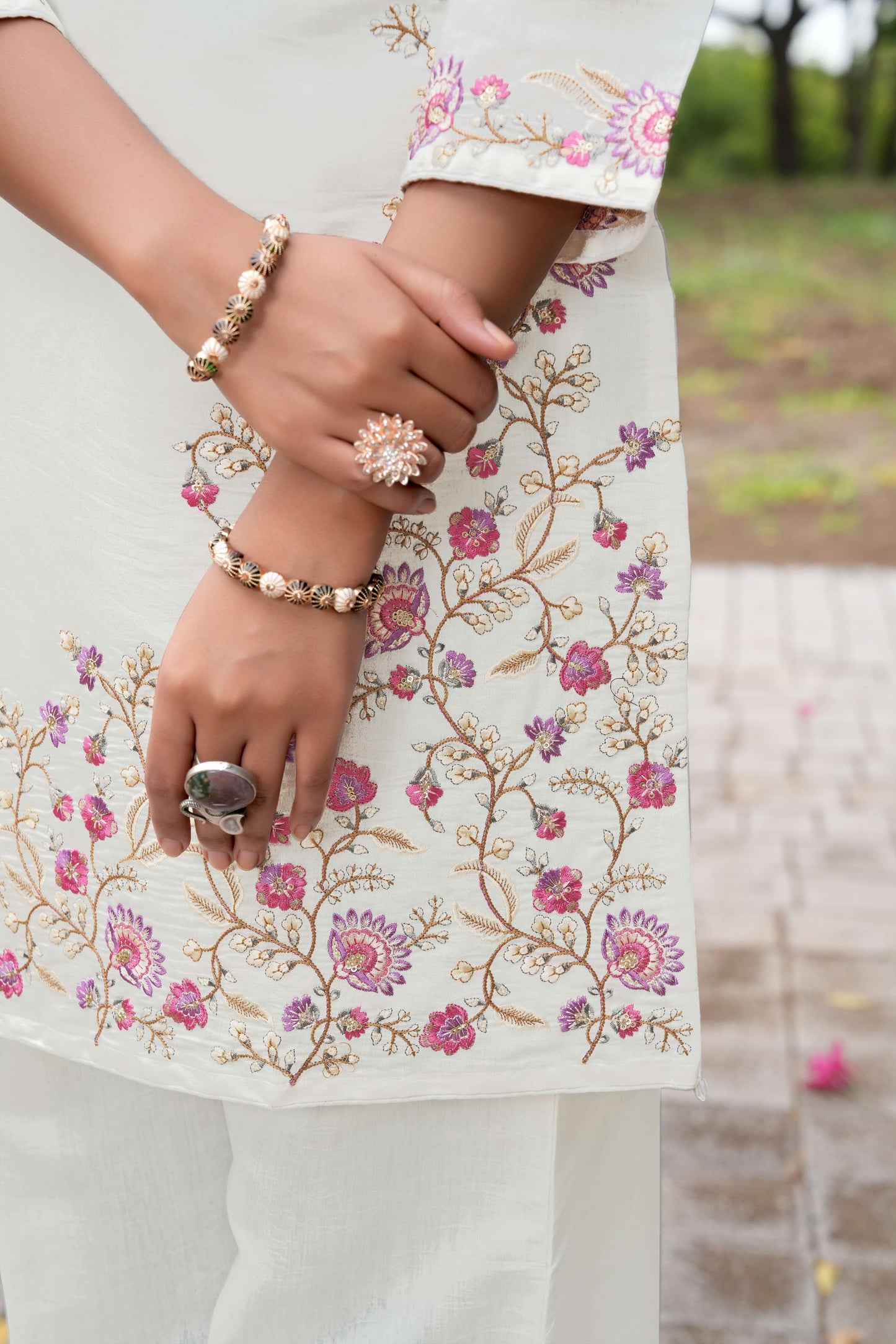 Ivory Petal Touch