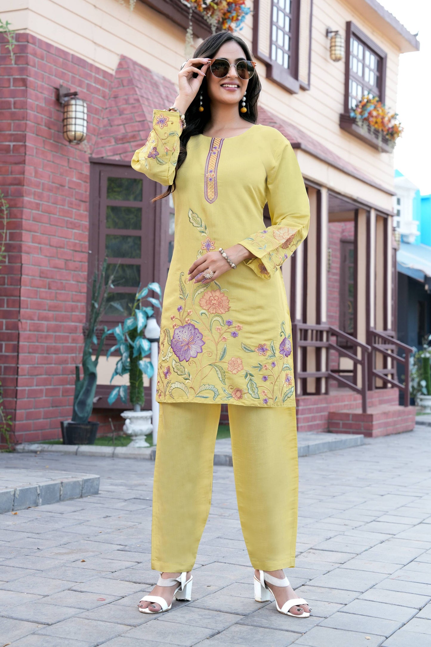 Sunhari Phool Co-Ord Set
