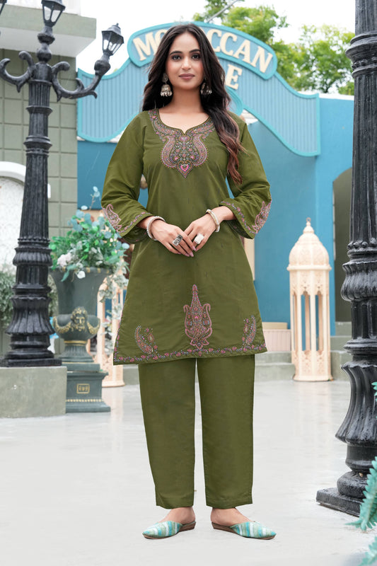 Evergreen Beauty Co-Ord Set